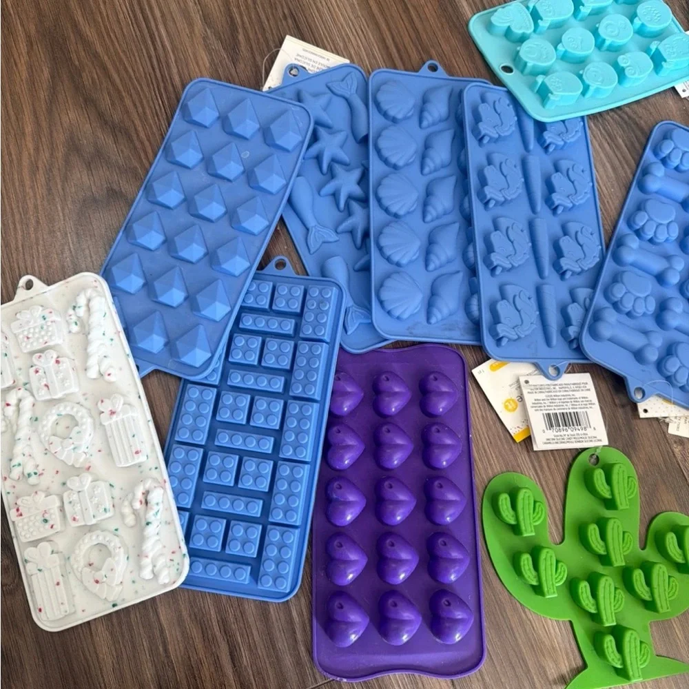 Colorful Silicone Mold Set - Picture 2 of 3